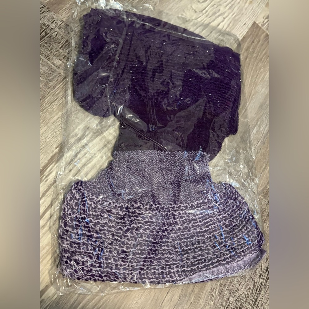 Women’s Purple Scarf